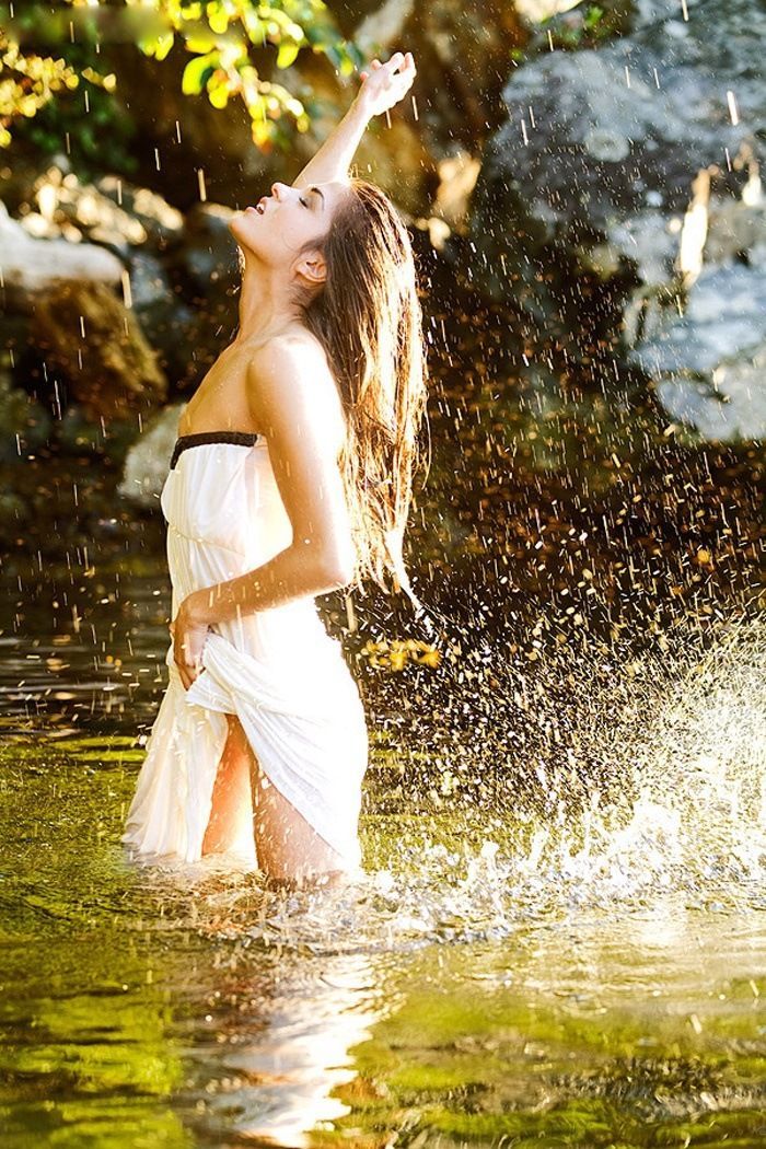 Marie Avgeropoulos in Ljubljana