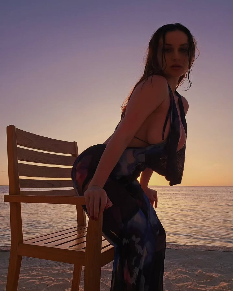 Sexy girl Miranda Faith nude in Ljubljana