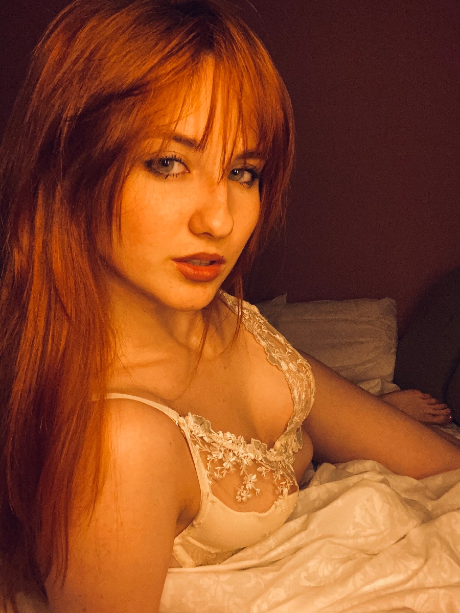 A playful frame from Nata — online in Ljubljana